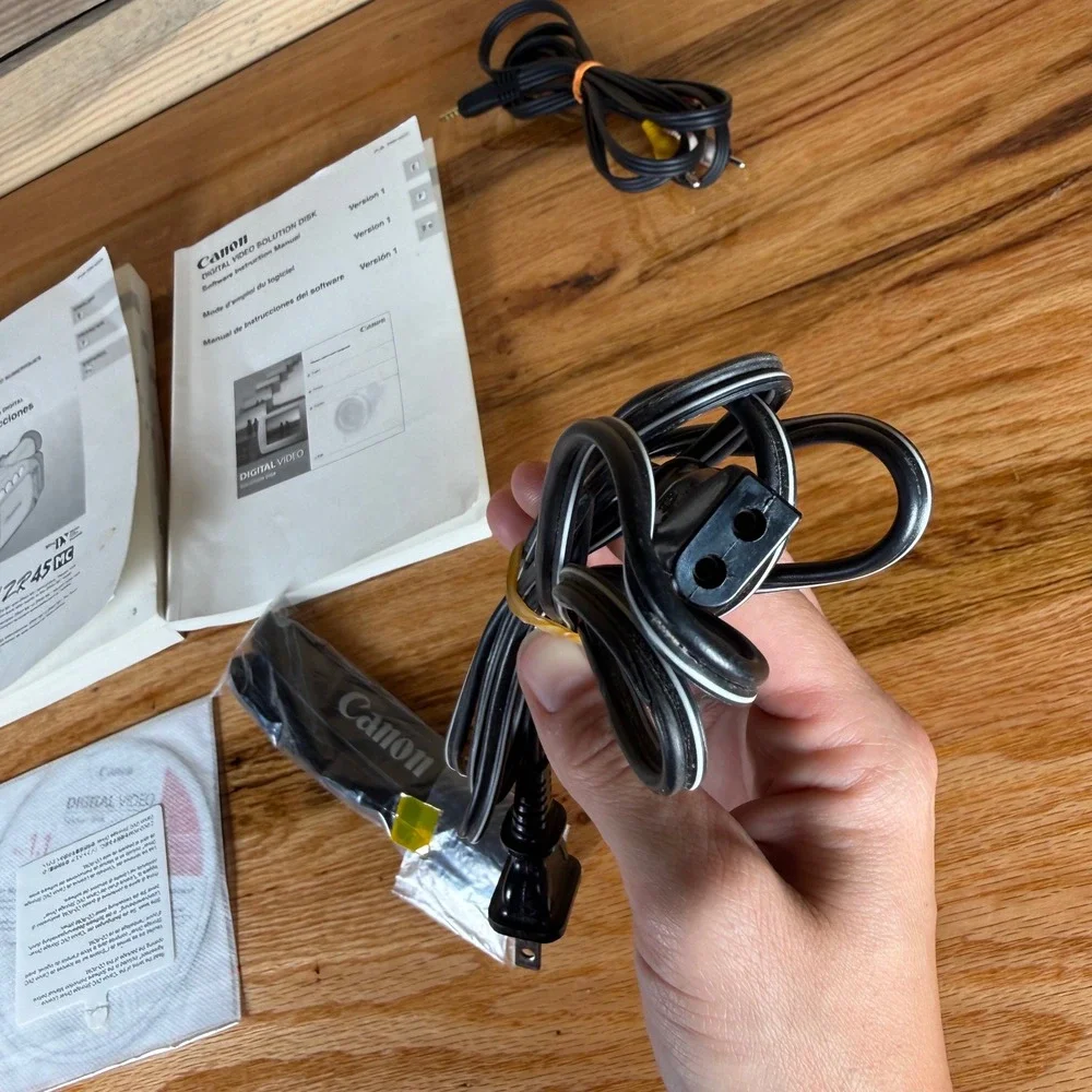 Canon ZR50MC ZR45MC Camcorder Accessories Manuals Cables Software Strap Bundle